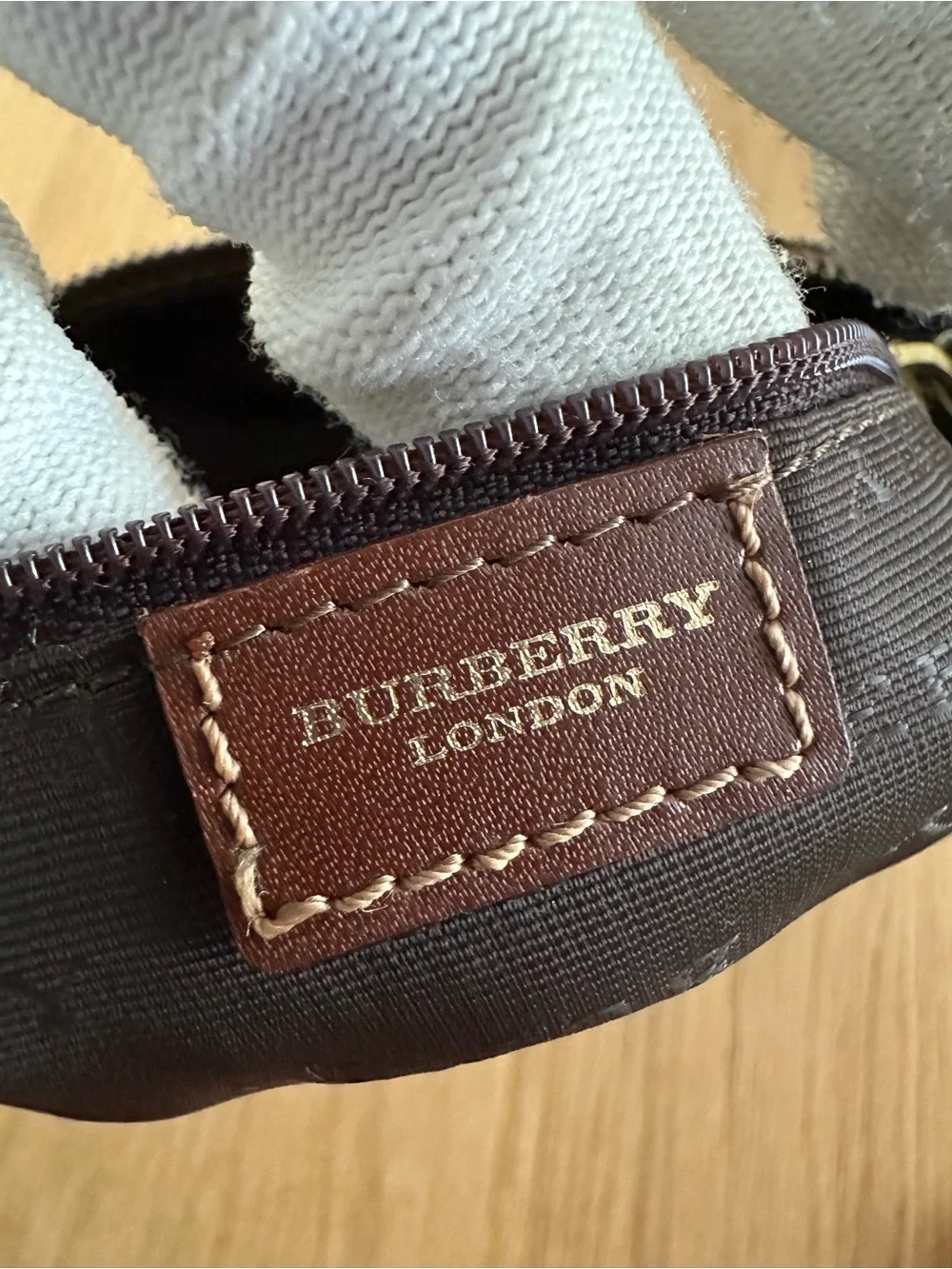 Burberry Vintage shoulder bag